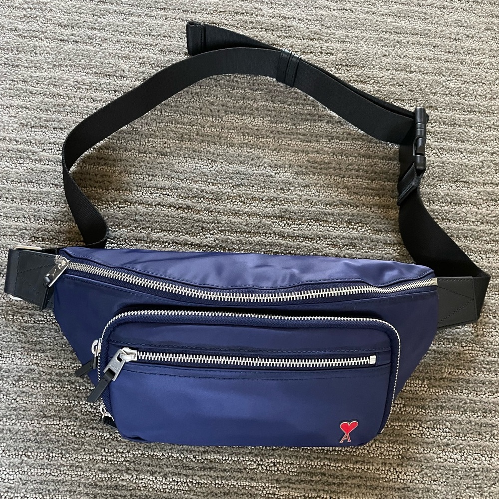 AMI PARIS Unisex Nylon Street Style Crossbody Bag Navy